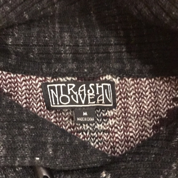 Mens TRASH NOUVEAU Aztec Tribal Black Gray Burgundy Toggle Shawl Neck Sweater M - Picture 9 of 16